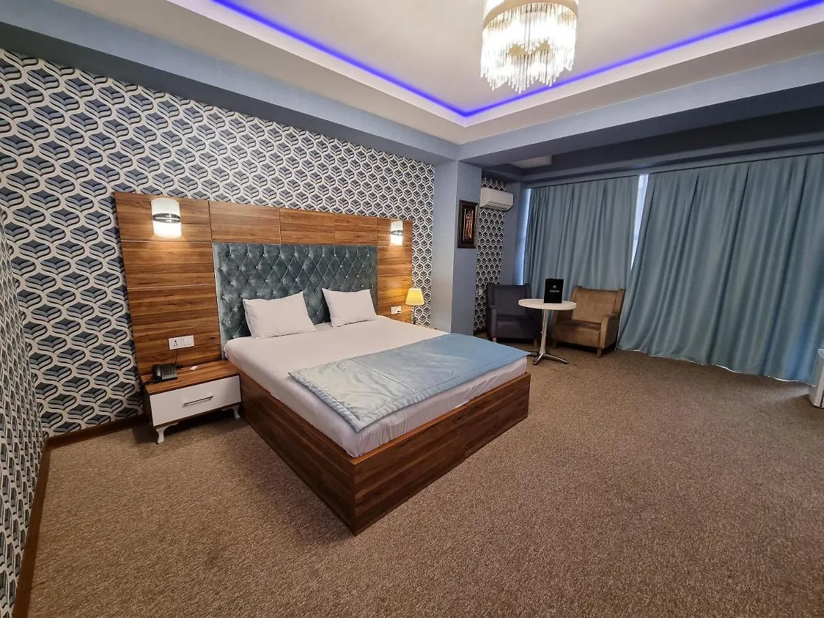 Royal Sapphire Hotel Баку